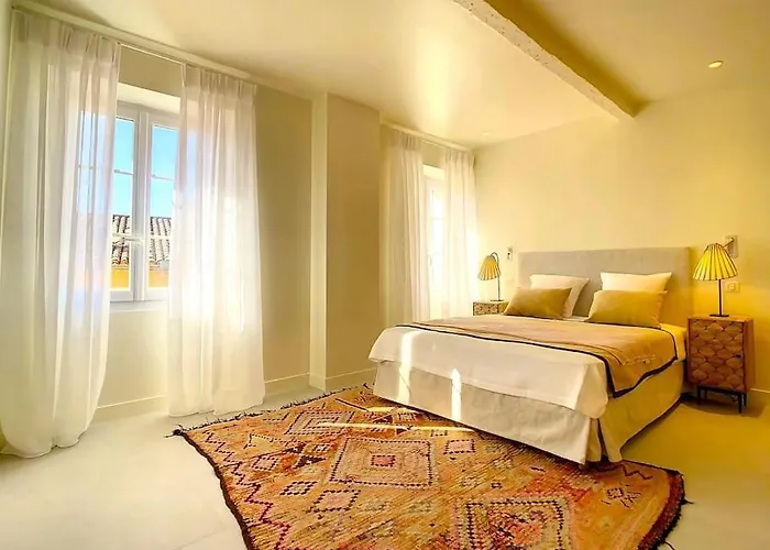 Best Location In Cannes! Just Renovated!