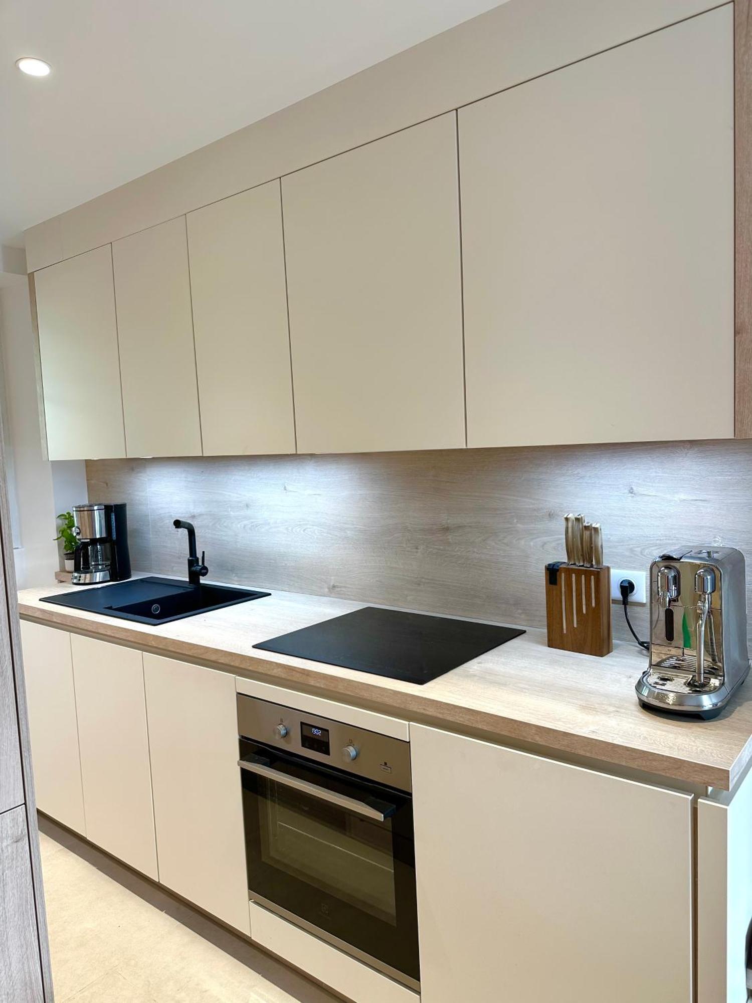 Location In Cannes! Just Renovated! Appartement